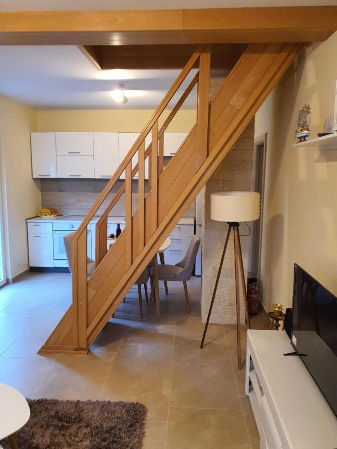 Village House Dunja ヴィルパザル エクステリア 写真